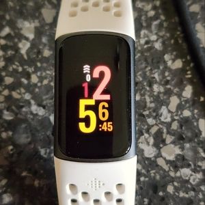 Fitbit Charge 5